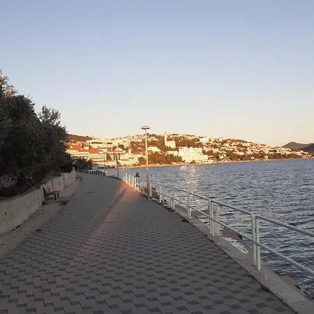 Appartamento Lezenic Dada *