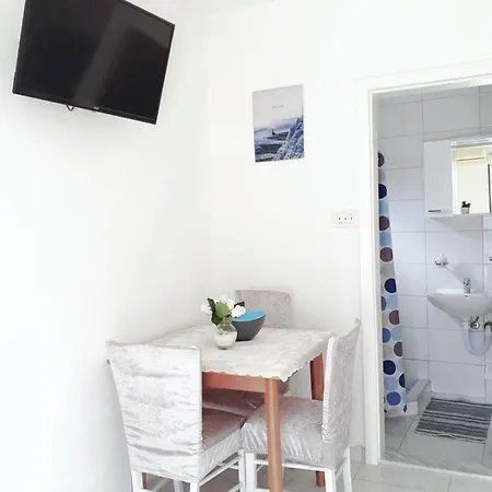 Appartement Lezenic Dada *