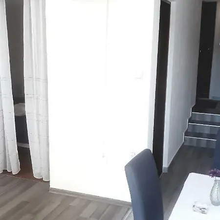 Lezenic Dada Appartamento Neum